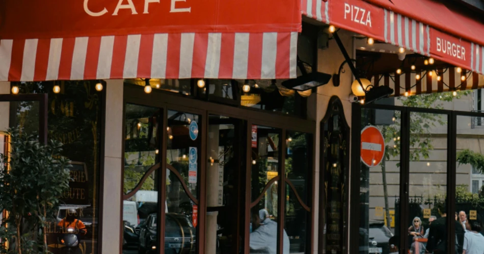 Why Leopold Café Still Rules Mumbai’s Late-Night Scene