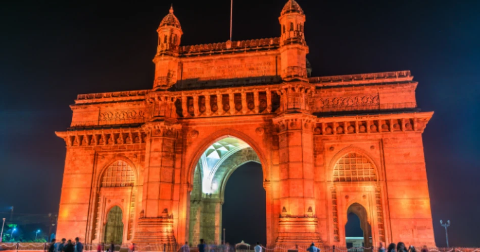 Catching Sunrise at the Gateway of India: A Peaceful Mumbai Morning
